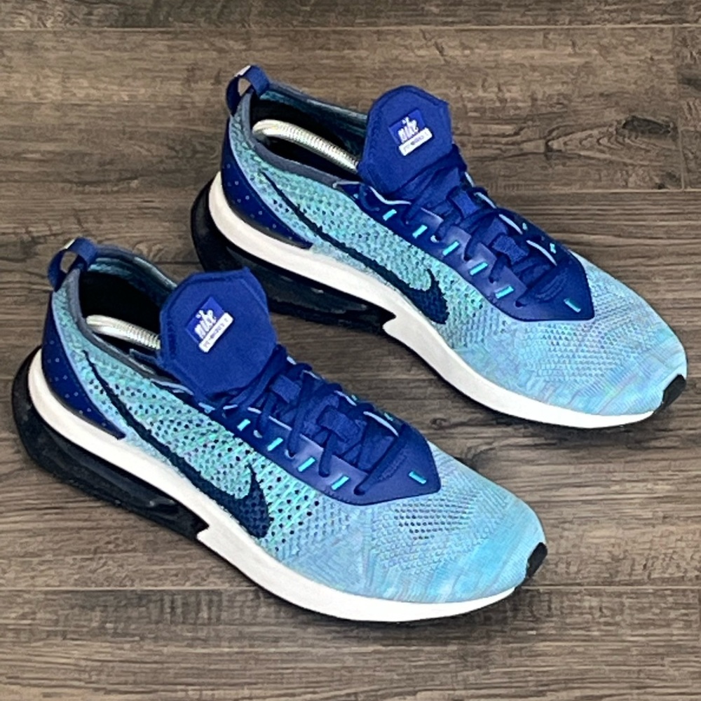 Nike Men’s Blue Teal Running Sneakers